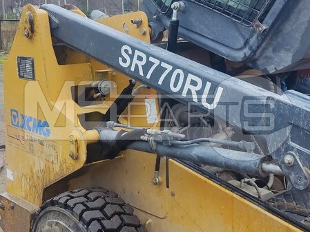 Техническое обслуживание 1250 м/ч мини-погрузчика SR770RU - 5